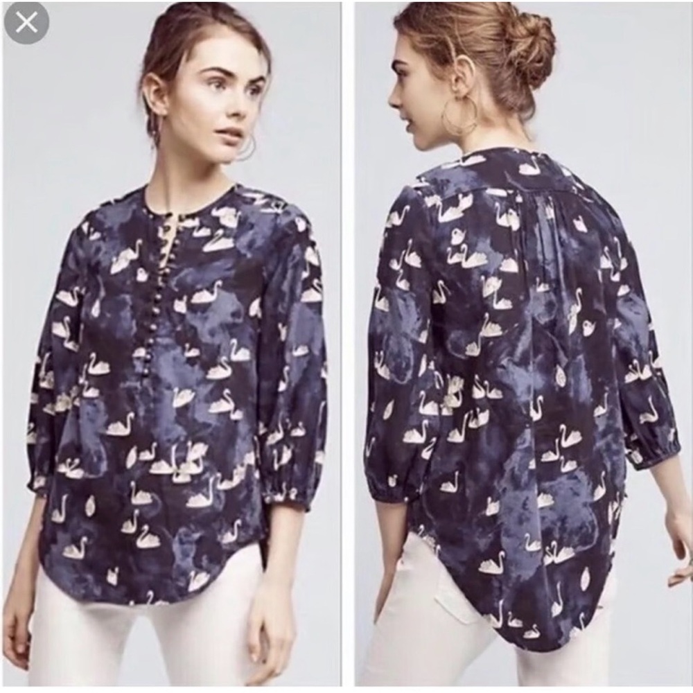 Maeve by Anthropologie Navy and Cream Swan-Print Half-Buttoned Tunic